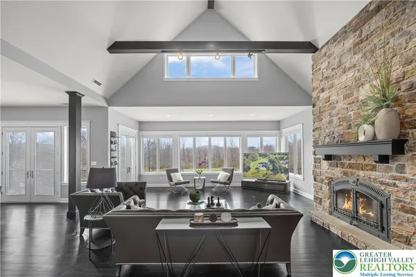$1,165,000 | 6410 Sweetbriar Lane, Zionsville, PA 18092