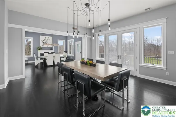 $1,165,000 | 6410 Sweetbriar Lane, Zionsville, PA 18092