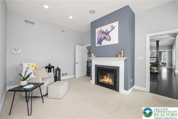 $1,165,000 | 6410 Sweetbriar Lane, Zionsville, PA 18092