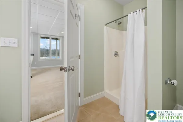 $1,165,000 | 6410 Sweetbriar Lane, Zionsville, PA 18092
