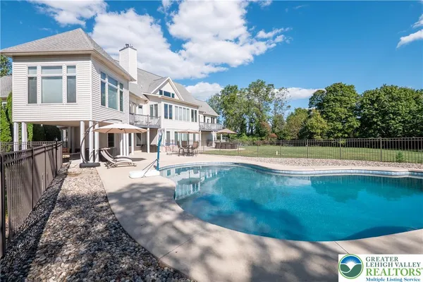 $1,165,000 | 6410 Sweetbriar Lane, Zionsville, PA 18092