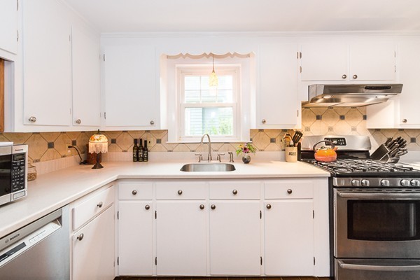 22 Inverness Road Arlington, MA 02476 - Photo 13 of 30 Gallery Image 13