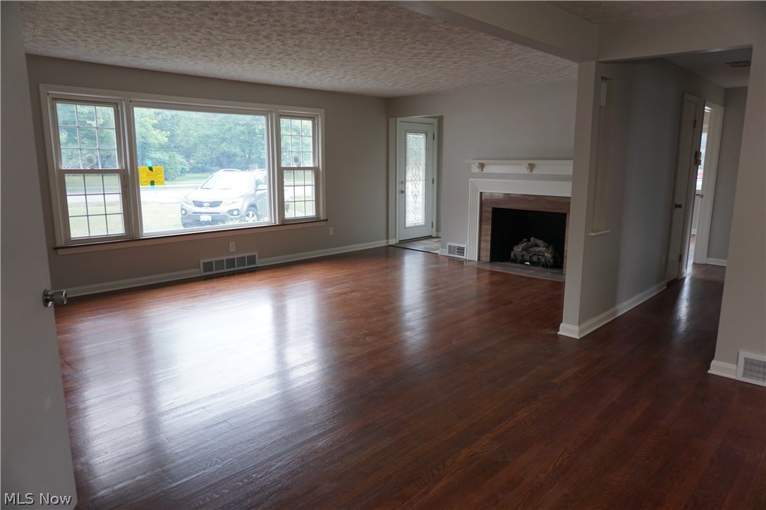 24121 Center Ridge Road Westlake, OH 44145 - Photo 8 of 23