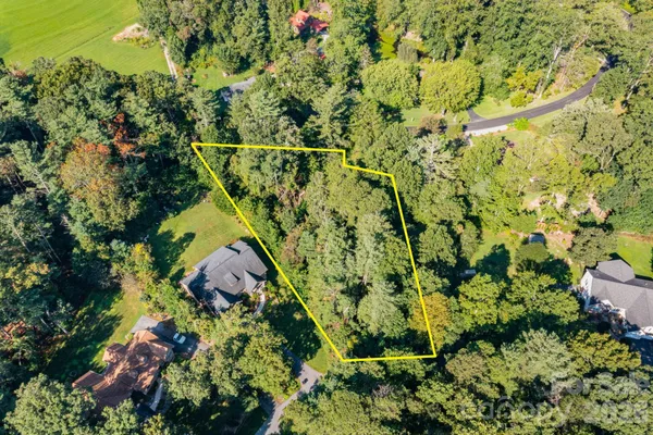 $79,900 | 246 Classic Oaks Circle, Unit 10, Hendersonville, NC 28792