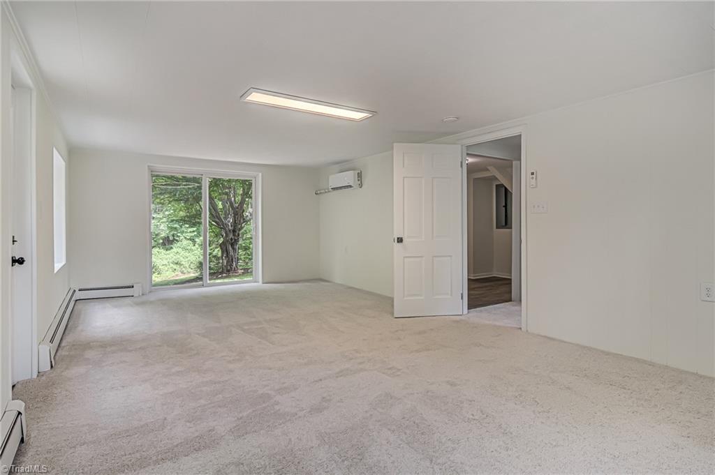 415 Kyle Road Winston-Salem, NC 27104 - Photo 29 of 37 Playroom/Family Room