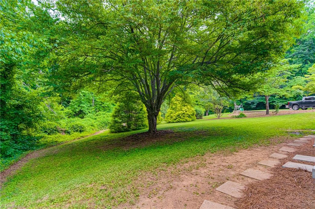 415 Kyle Road Winston-Salem, NC 27104 - Photo 34 of 37 Backyard