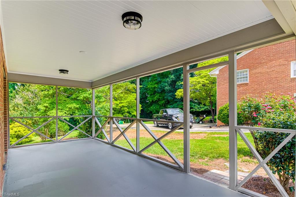 415 Kyle Road Winston-Salem, NC 27104 - Photo 4 of 37 Carport