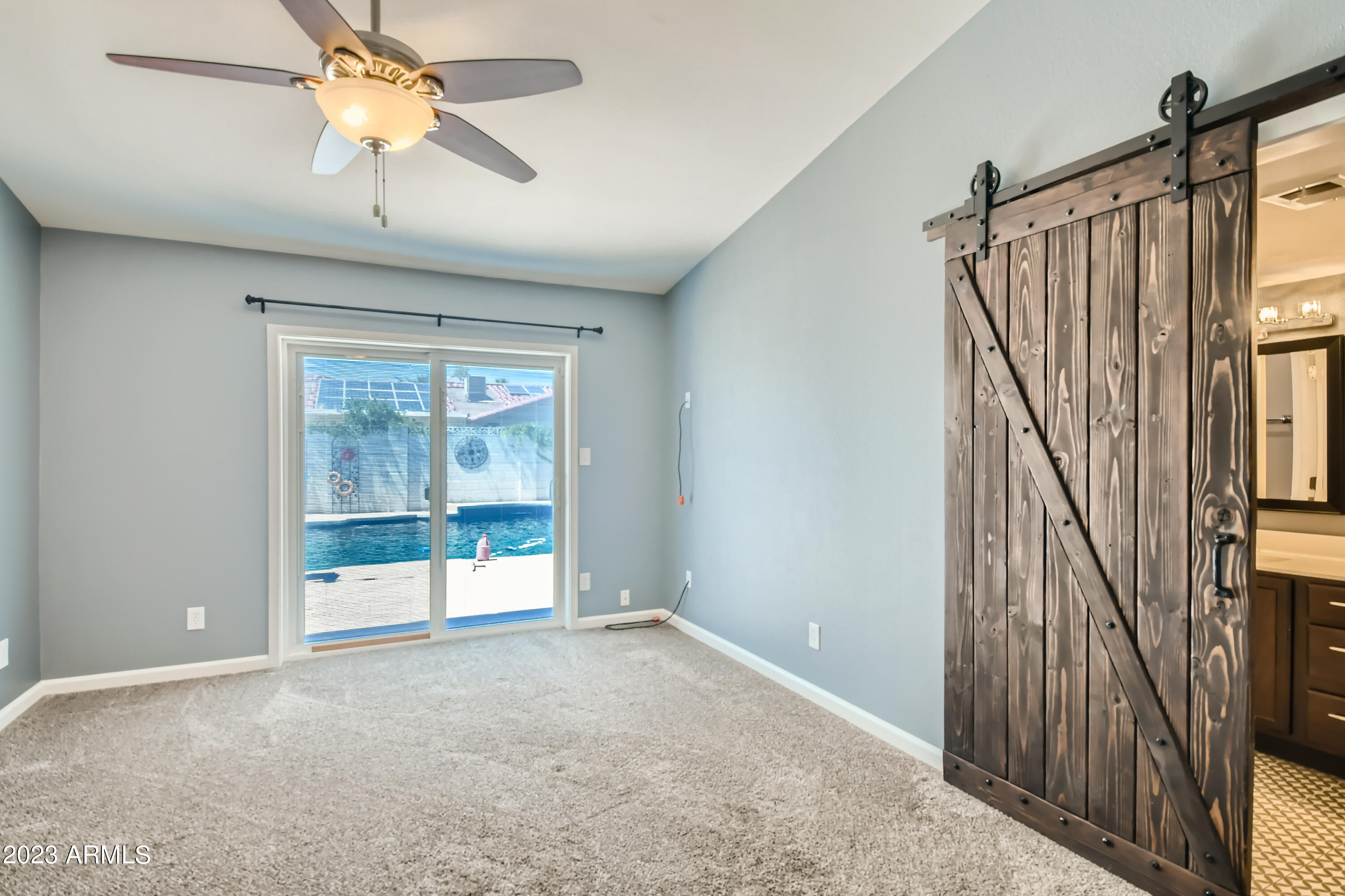 2432 West Hearn Road Phoenix, AZ 85023 - Photo 13 of 27 14 Primary Bedroom