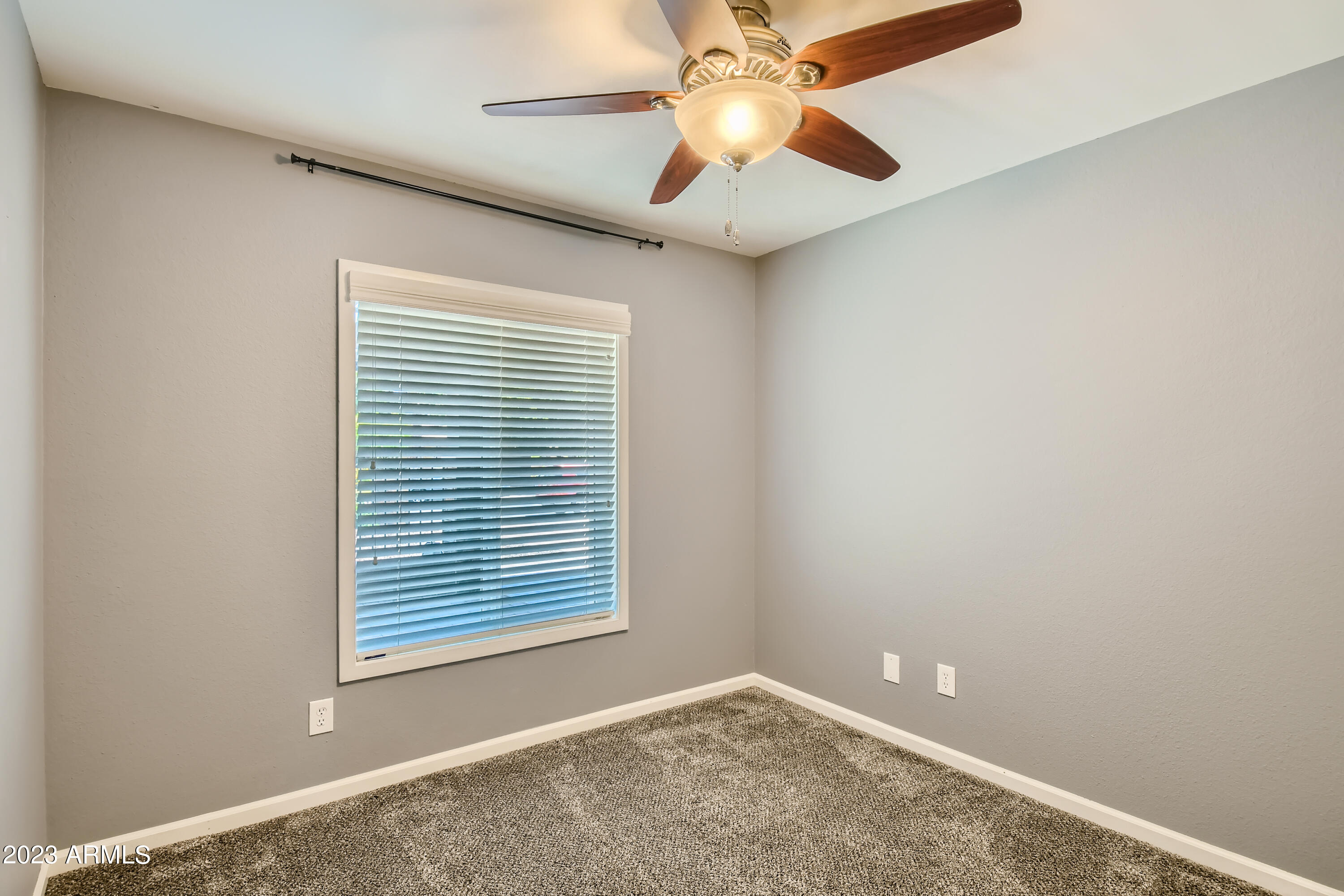 2432 West Hearn Road Phoenix, AZ 85023 - Photo 17 of 27 19 Bedroom