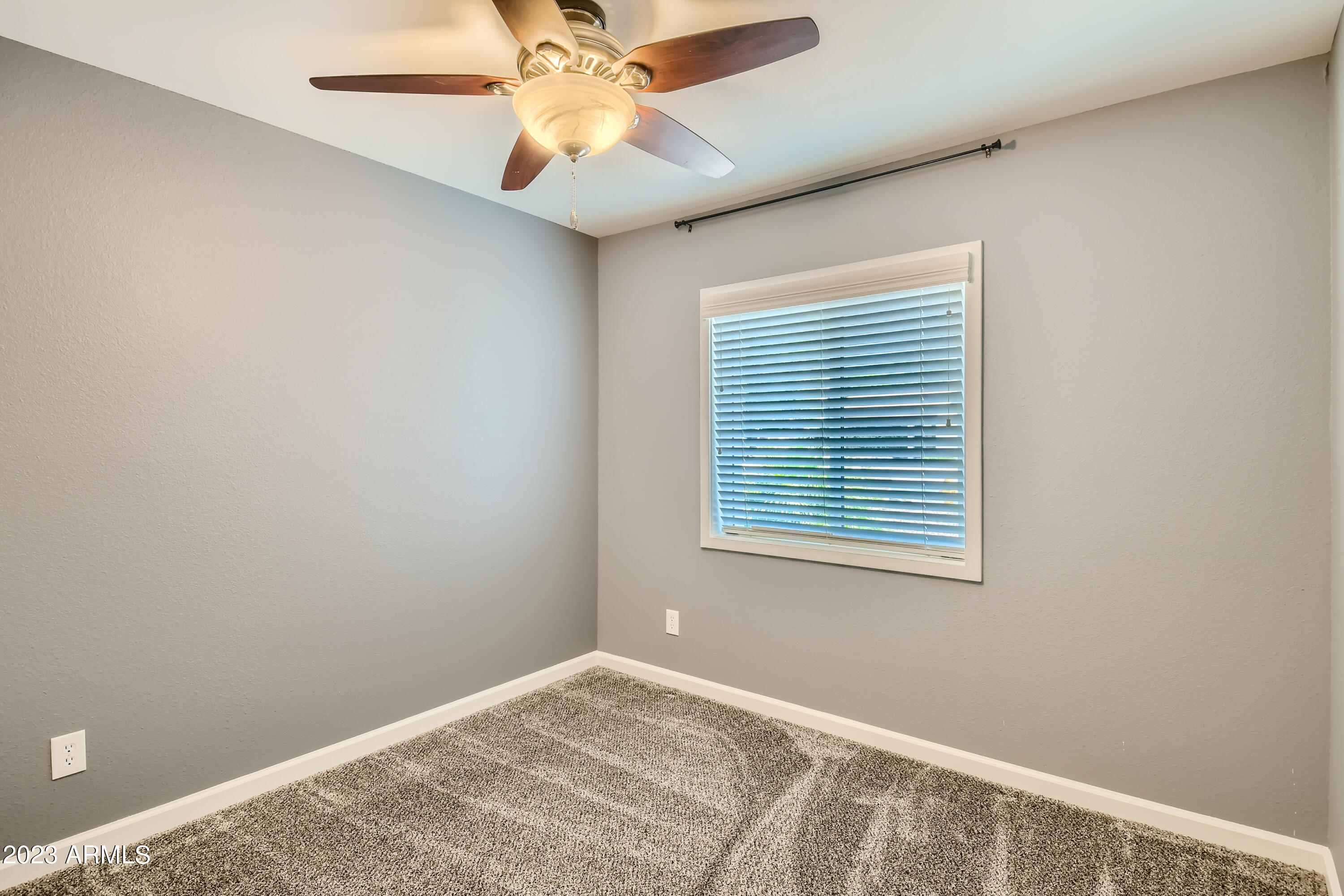 2432 West Hearn Road Phoenix, AZ 85023 - Photo 19 of 27 21 Bedroom