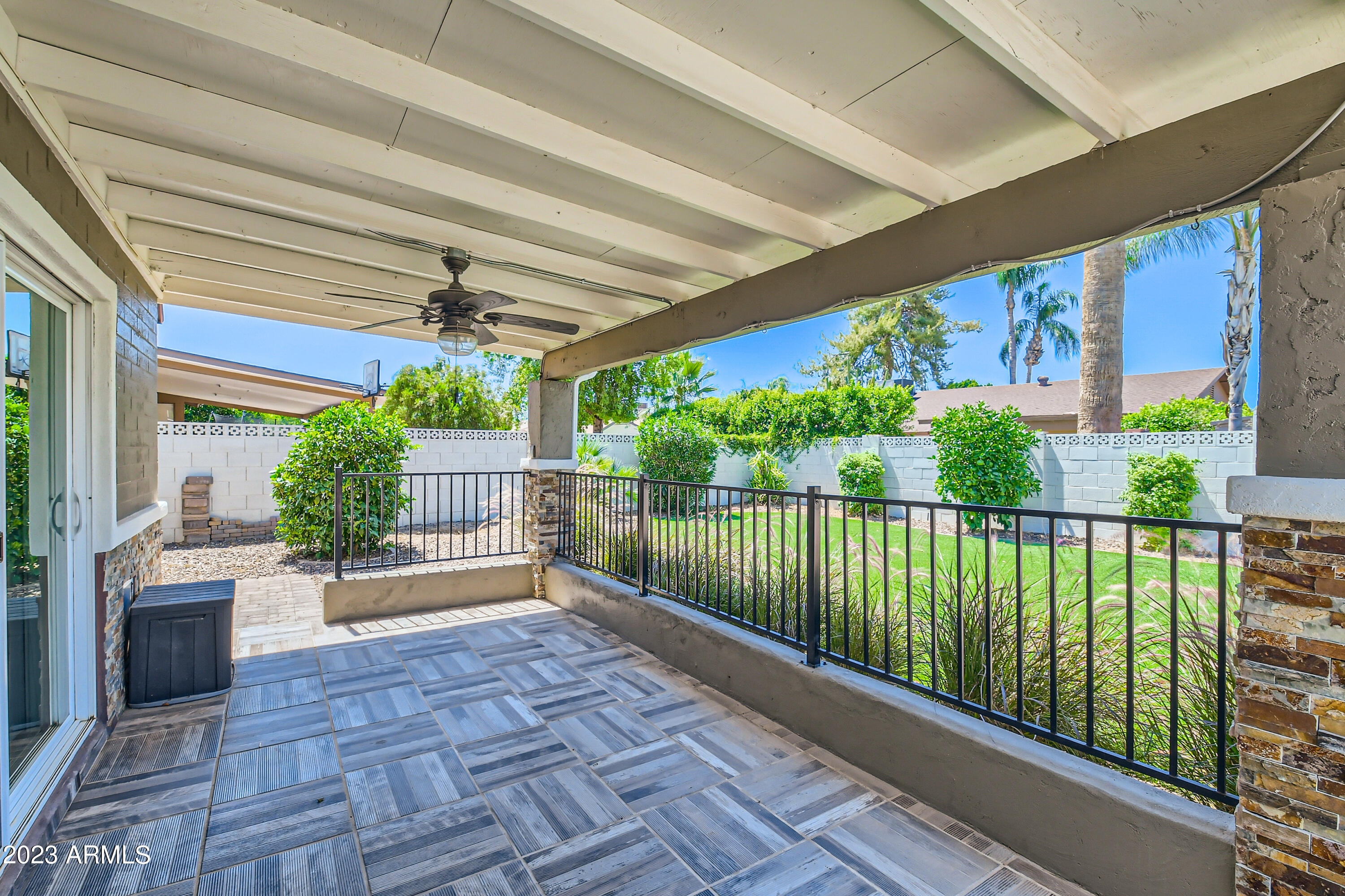 2432 West Hearn Road Phoenix, AZ 85023 - Photo 22 of 27 25 Patio
