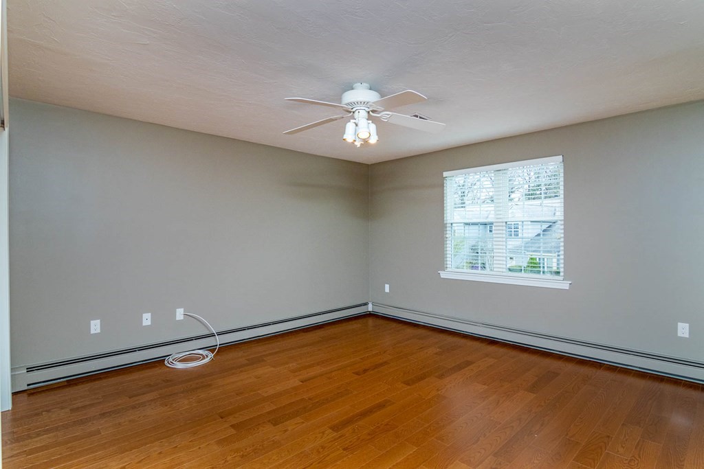 404 Ridgefield Circle, Unit A Clinton, MA 01510 - Photo 17 of 31 Gallery Image 17