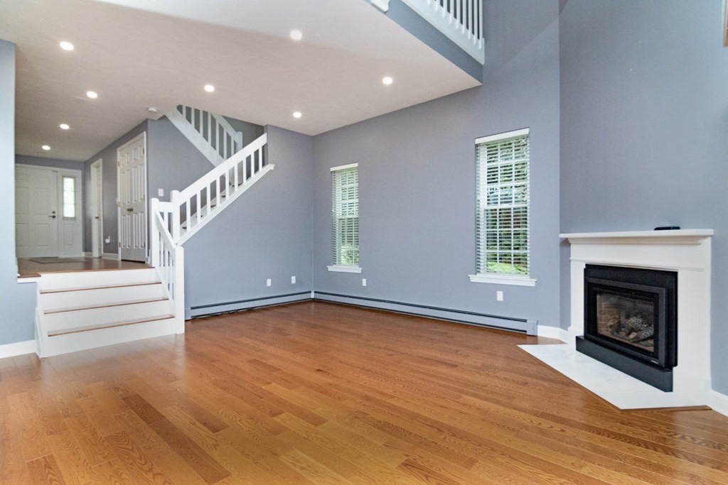 404 Ridgefield Circle, Unit A Clinton, MA 01510 - Photo 3 of 31 Gallery Image 3