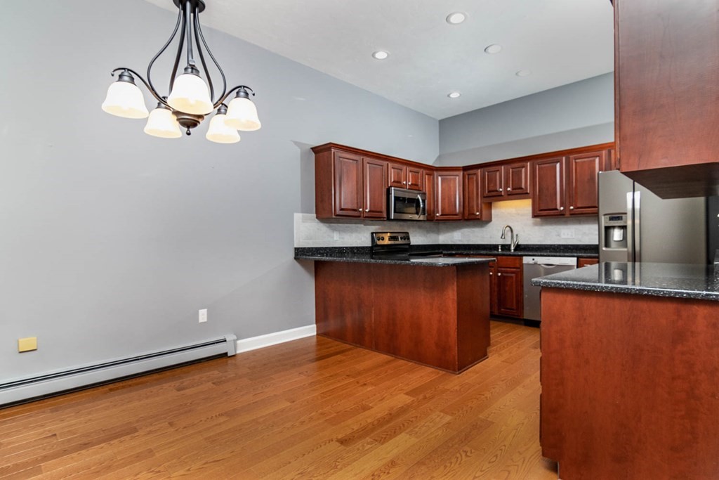 404 Ridgefield Circle, Unit A Clinton, MA 01510 - Photo 8 of 31 Gallery Image 8