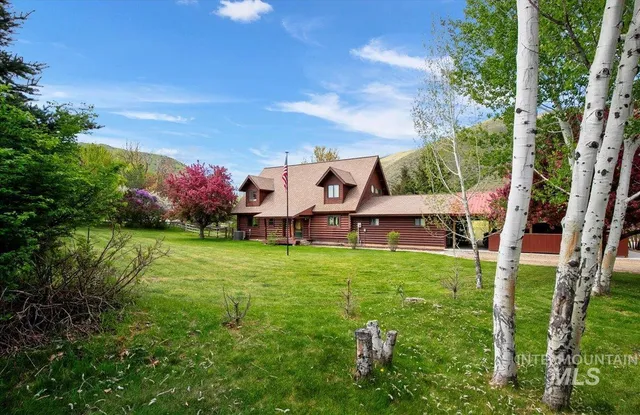 $1,498,000 | 6856 Highway 55, Horseshoe Bend, ID 83629