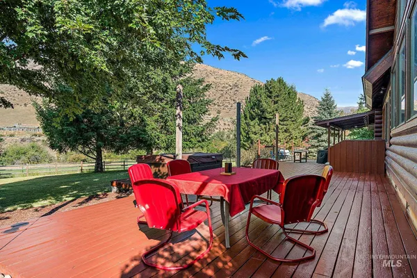 $1,498,000 | 6856 Highway 55, Horseshoe Bend, ID 83629
