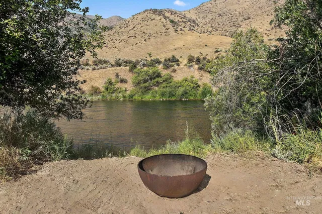 $1,498,000 | 6856 Highway 55, Horseshoe Bend, ID 83629