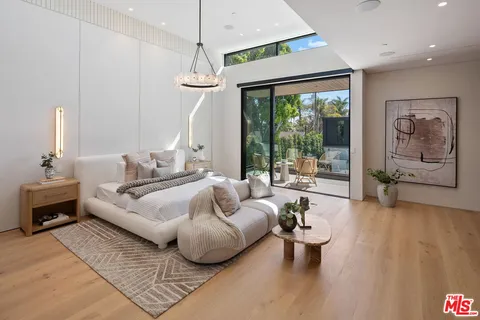 $16,995,000 | 528 Marguerita Avenue, Santa Monica, CA 90402