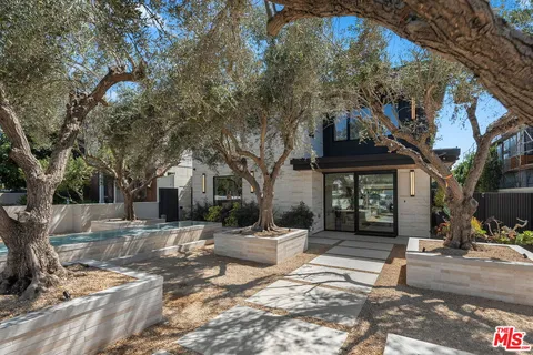 $16,995,000 | 528 Marguerita Avenue, Santa Monica, CA 90402