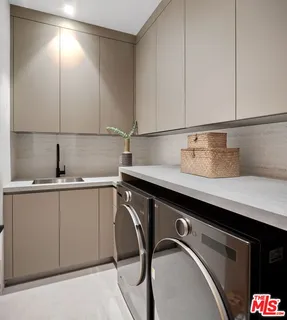 $16,995,000 | 528 Marguerita Avenue, Santa Monica, CA 90402