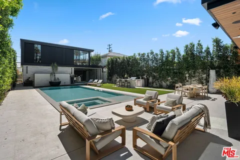 $16,995,000 | 528 Marguerita Avenue, Santa Monica, CA 90402
