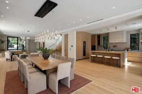 $16,995,000 | 528 Marguerita Avenue, Santa Monica, CA 90402