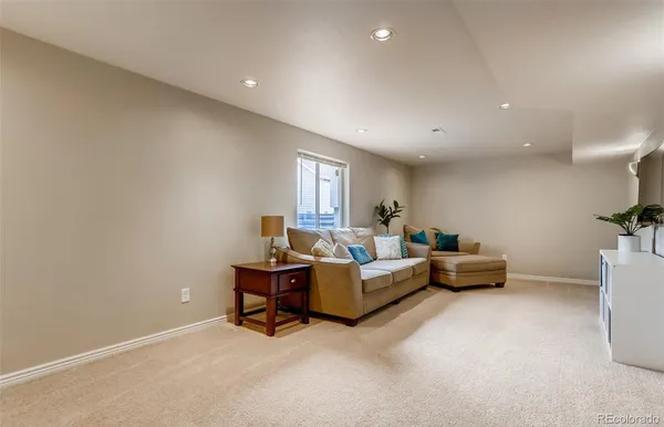 $644,900 | 16688 East Hialeah Avenue, Centennial, CO 80015