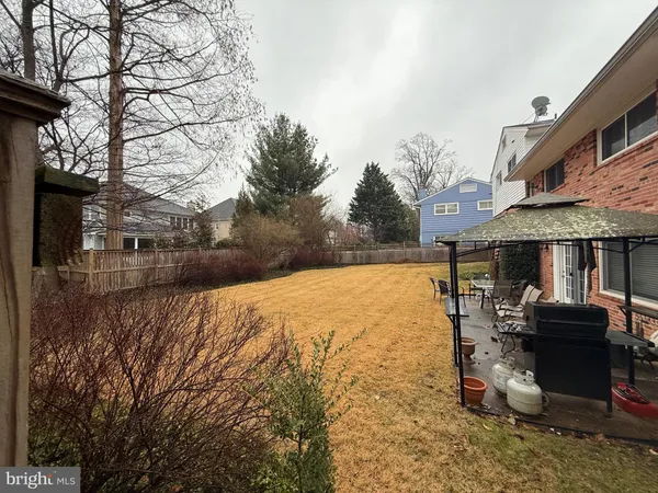 $1,200,000 | 7609 Granada Drive, Bethesda, MD 20817