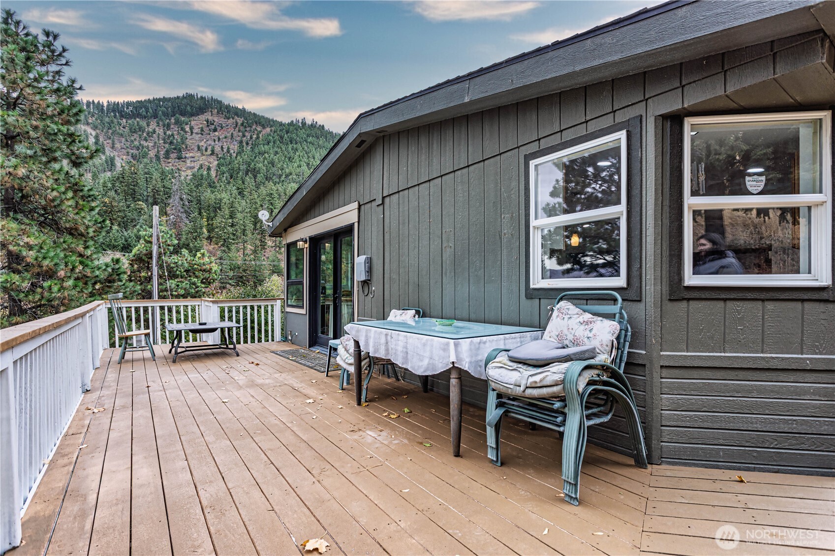 65 Sandstone Lane Cashmere, WA 98815 - Photo 25 of 39 a view of a chairs on the roof deck