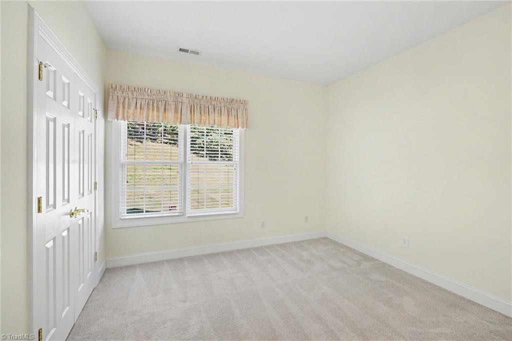 4261 Lumsden Lane High Point, NC 27265 - Photo 20 of 28