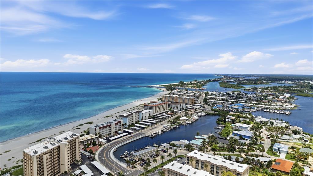 1220 Falcon Road Venice, FL 34293 - Photo 46 of 55 Gallery Image 46