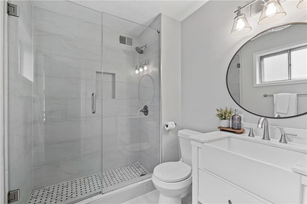 6700 Roswell Road, Unit 13A Sandy Springs, GA 30328 - Photo 3 of 20