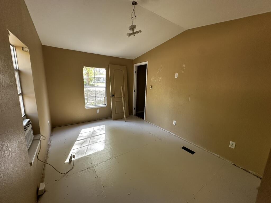 5629 Highway 393 Crestview, FL 32539 - Photo 5 of 17 Bedroom #1