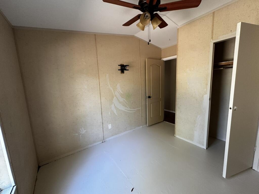 5629 Highway 393 Crestview, FL 32539 - Photo 6 of 17 Bedroom #2