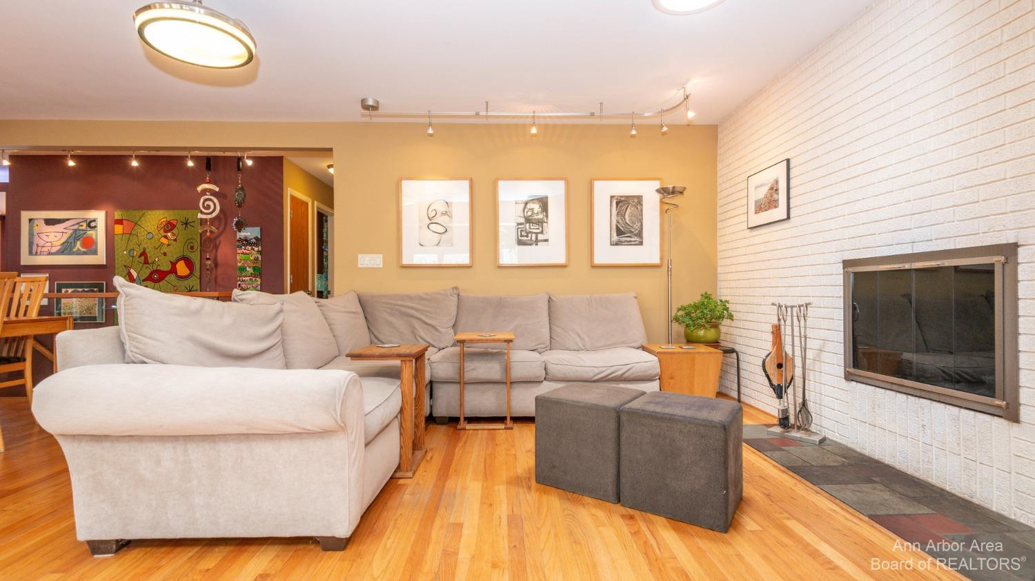 1806 Hanover Road Ann Arbor, MI 48103 - Photo 19 of 69 Photo 19
