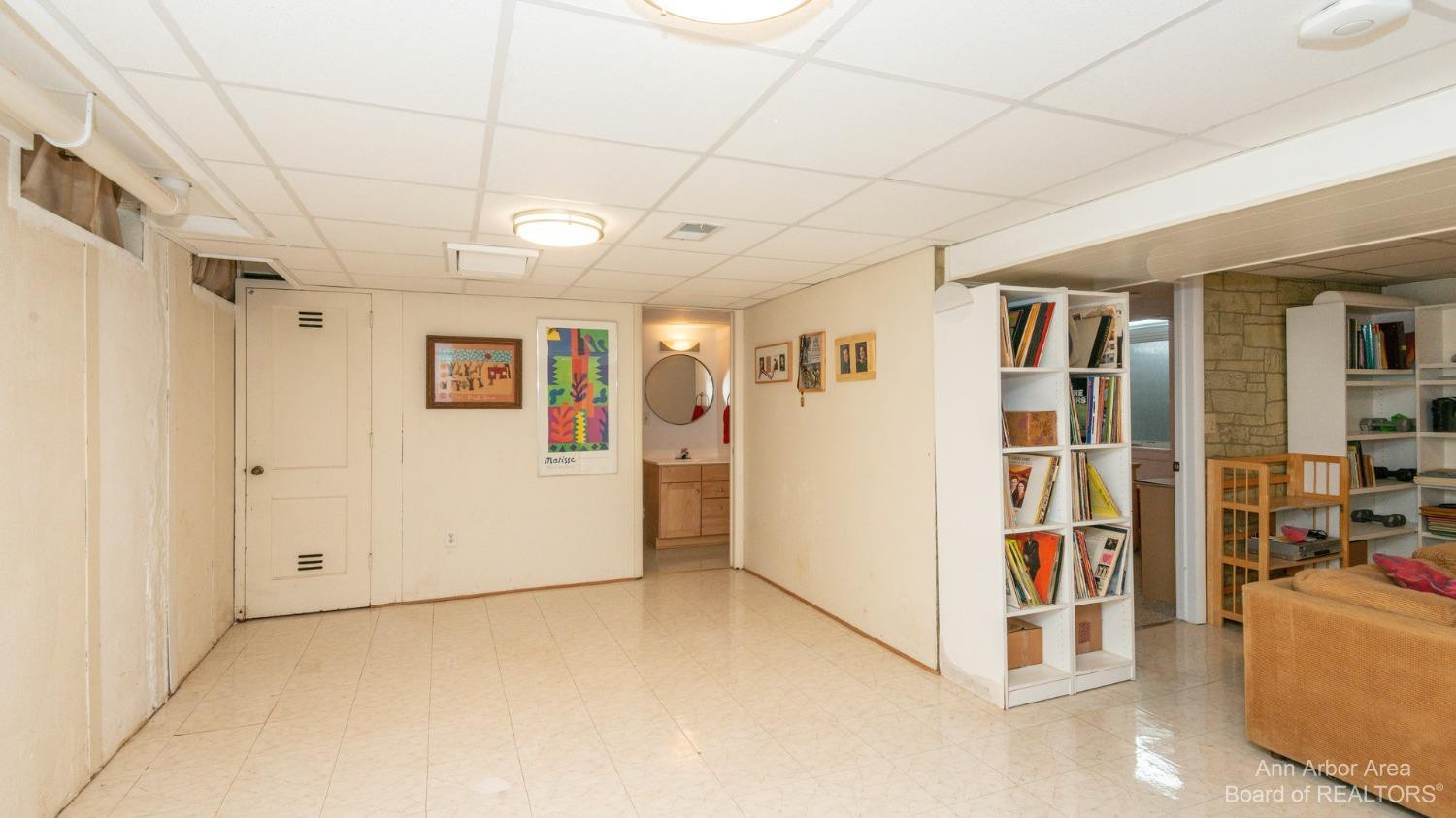 1806 Hanover Road Ann Arbor, MI 48103 - Photo 42 of 69 Photo 43