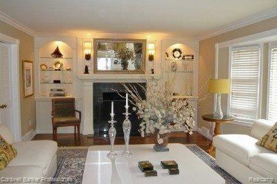 6285 Thurber Road Bloomfield Hills, MI 48301 - Photo 4 of 19 Living Room.jpg