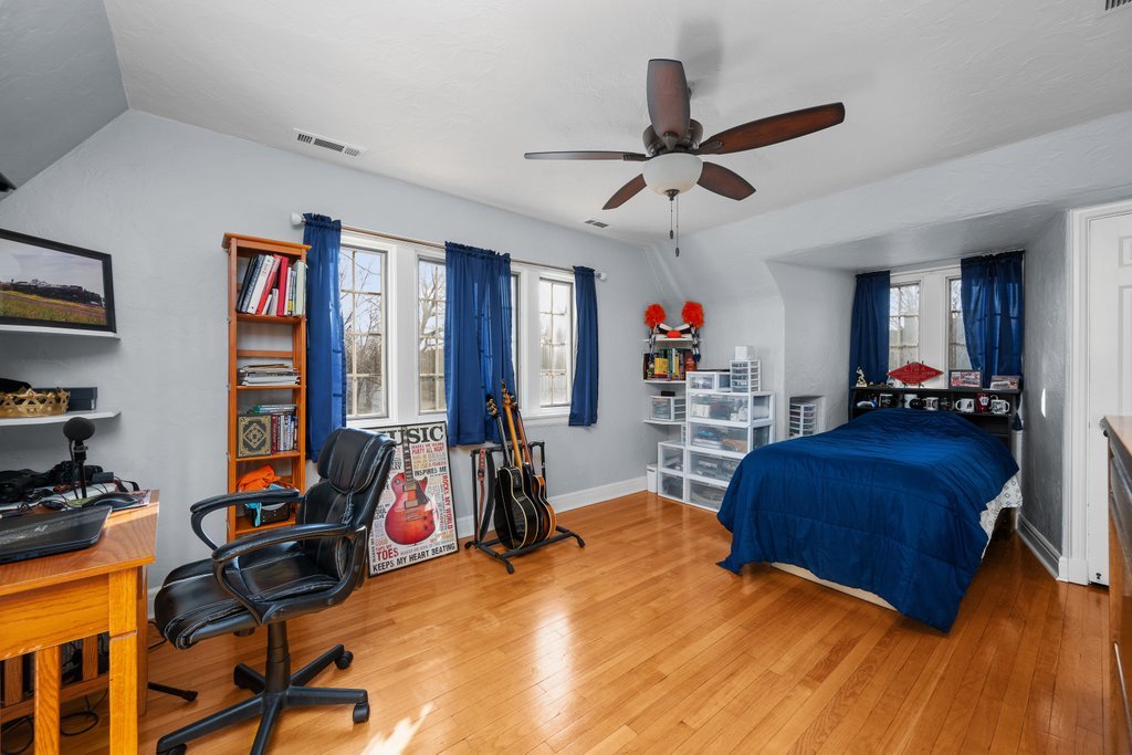 215 West Prospect Street Kewanee, IL 61443 - Photo 30 of 53 a view of a livingroom with workspace and a window