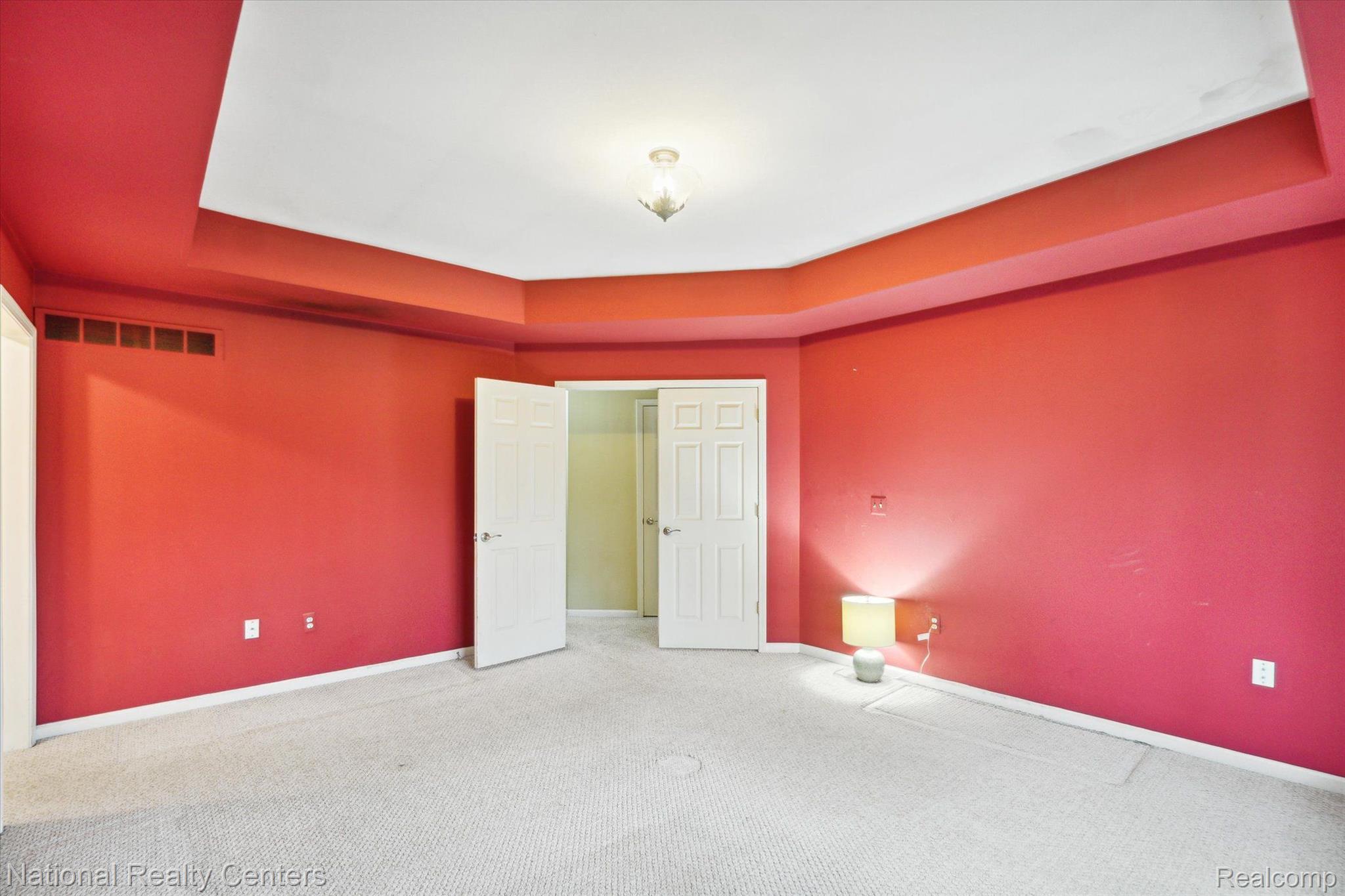 3358 Roseglade Rochester, MI 48306 - Photo 37 of 65 Gallery Image 37
