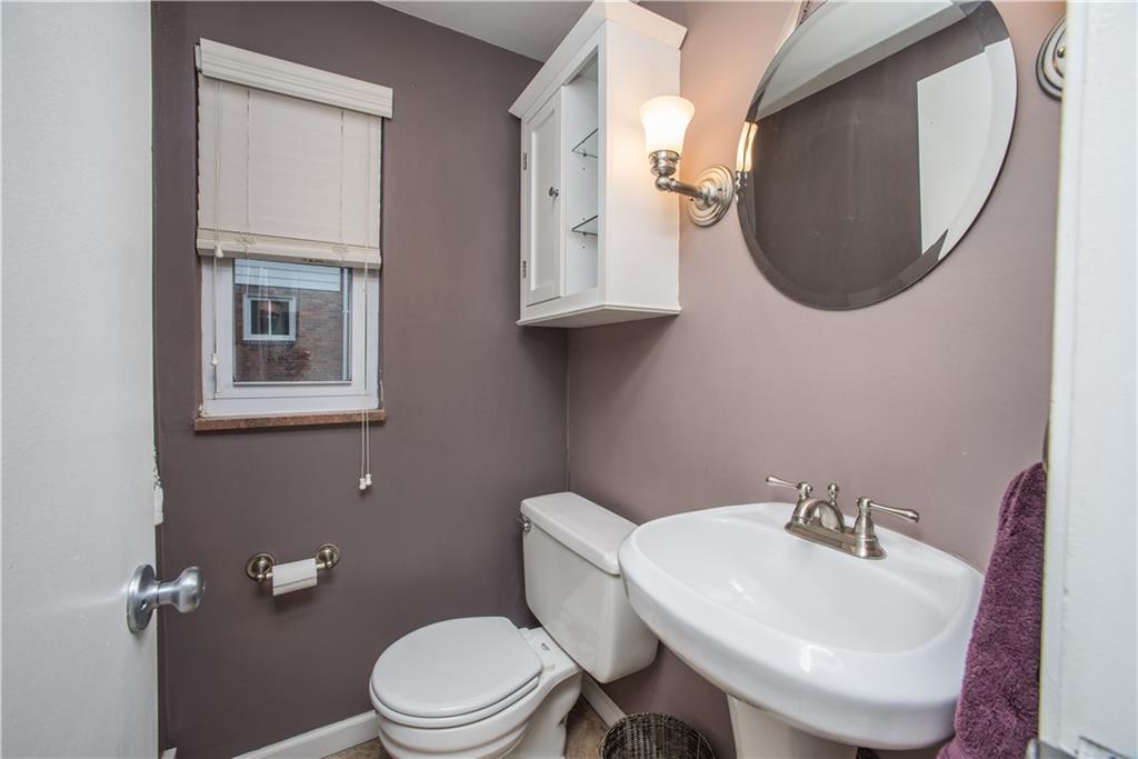 636 Highview Road Pittsburgh, PA 15234 - Photo 13 of 25