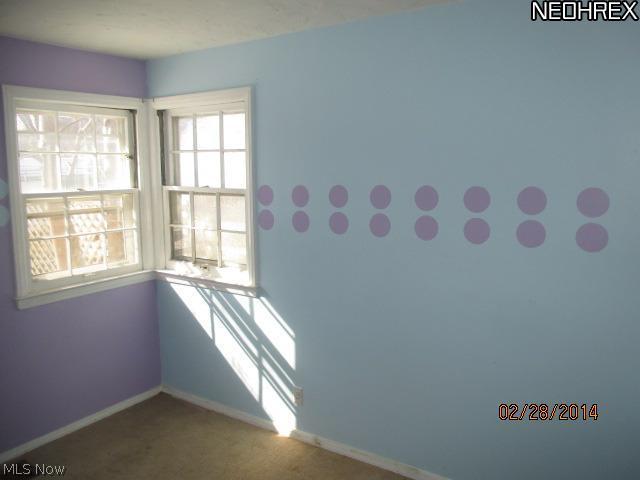 7615 Snow Road Cleveland, OH 44129 - Photo 11 of 14