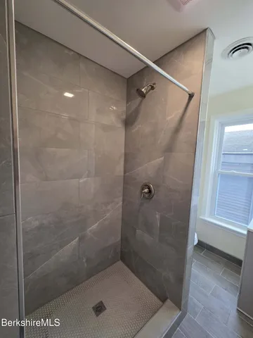 $1,050 | 19 Pleasant Street, Unit 2C, Adams, MA 01220