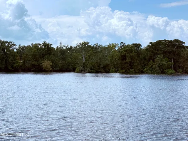 $2,462,400 | 190 Road Krotz Springs, Port Barre, LA 70577