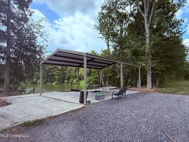 $2,462,400 | 190 Road Krotz Springs, Port Barre, LA 70577