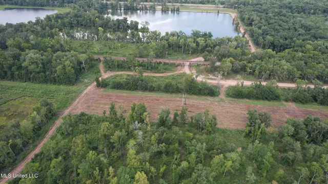 $2,462,400 | 190 Road Krotz Springs, Port Barre, LA 70577