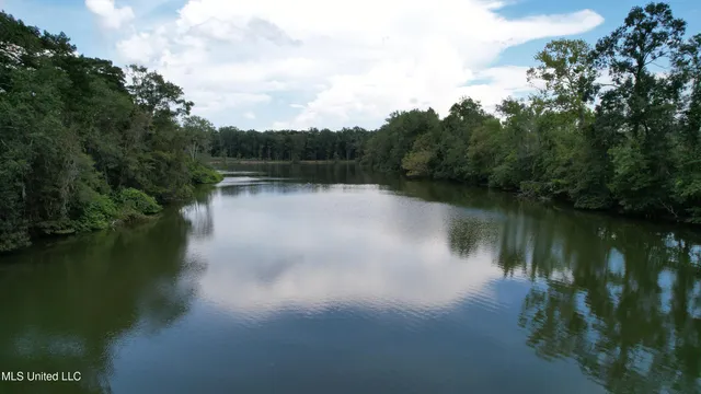 $2,462,400 | 190 Road Krotz Springs, Port Barre, LA 70577