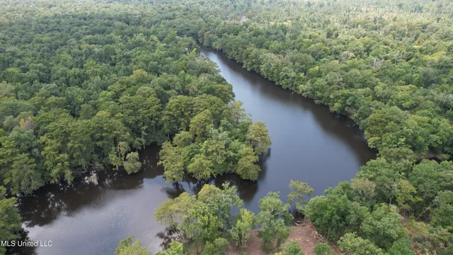 $2,462,400 | 190 Road Krotz Springs, Port Barre, LA 70577