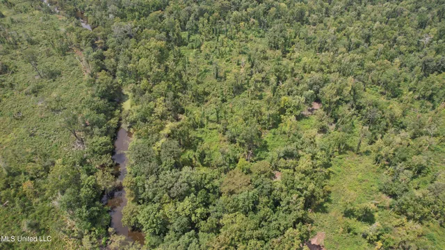 $2,462,400 | 190 Road Krotz Springs, Port Barre, LA 70577