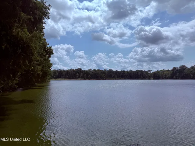 $2,462,400 | 190 Road Krotz Springs, Port Barre, LA 70577