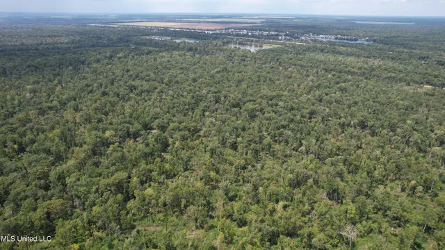 $2,462,400 | 190 Road Krotz Springs, Port Barre, LA 70577